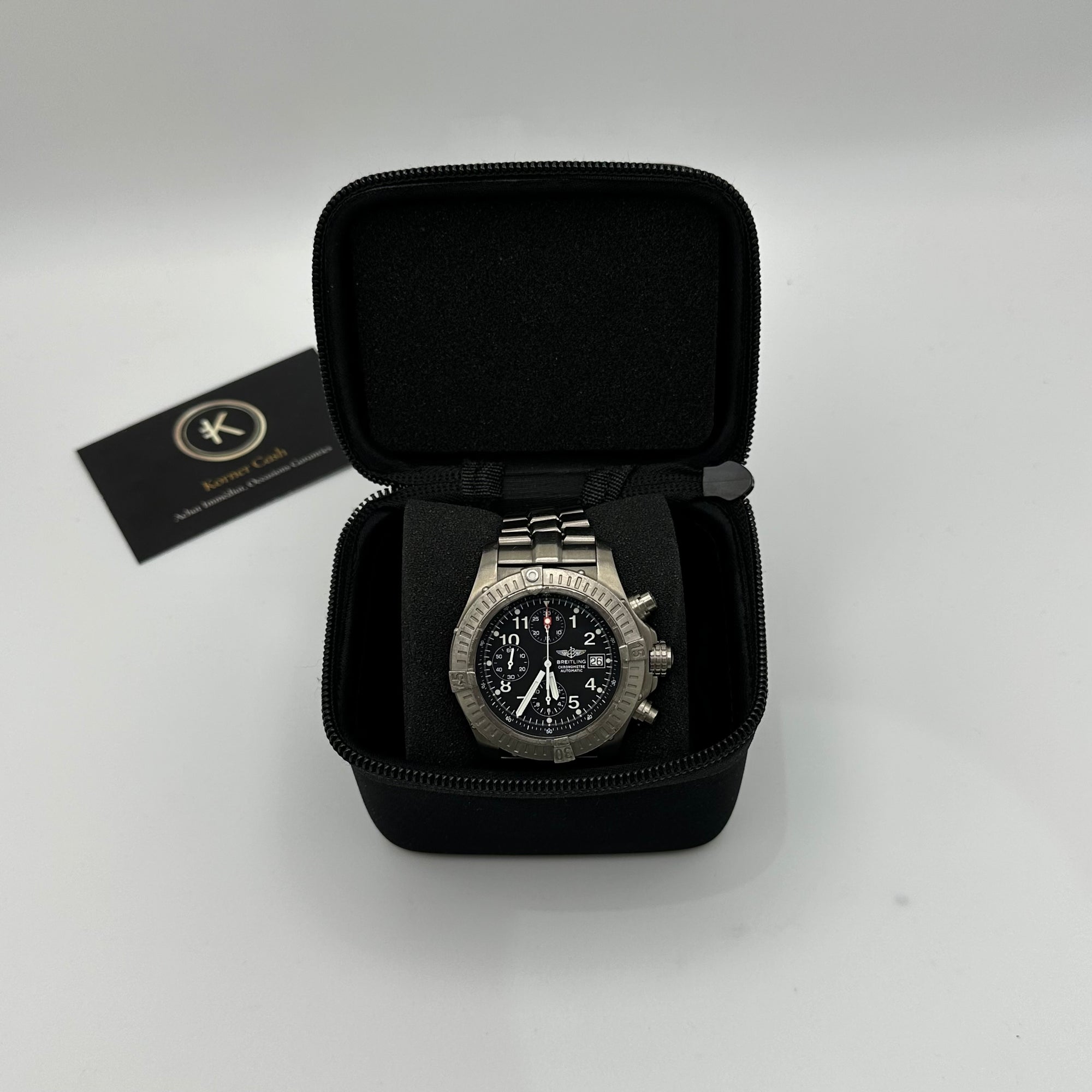 Breitling Avenger E133